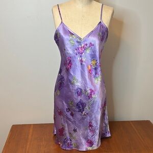 Gilligan & O’Malley Floral Purple Polyester Slip